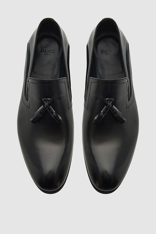 ΠΑΠΟΥΤΣΙΑ - BLACK POINT